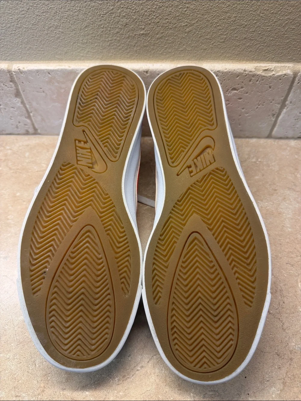 Nike Women’s 9.5 Shoes